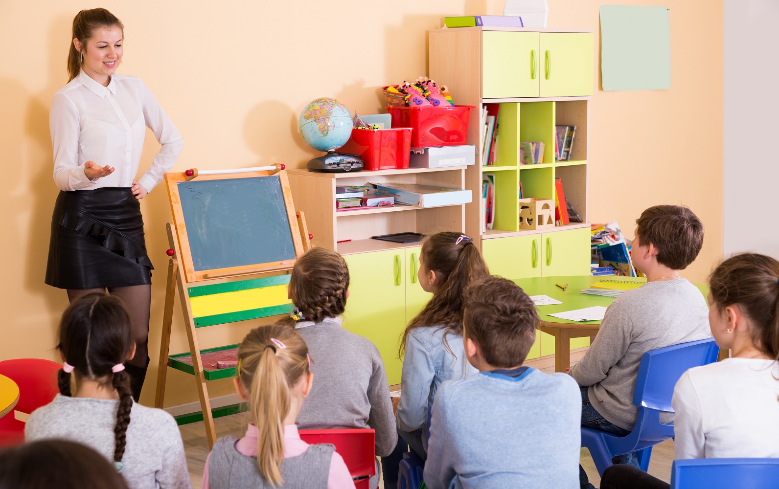 Репетитор начальных классов: где выучиться и финансовые перспективы